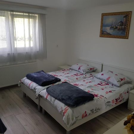 Rooms Ivan Otocsán Kültér fotó