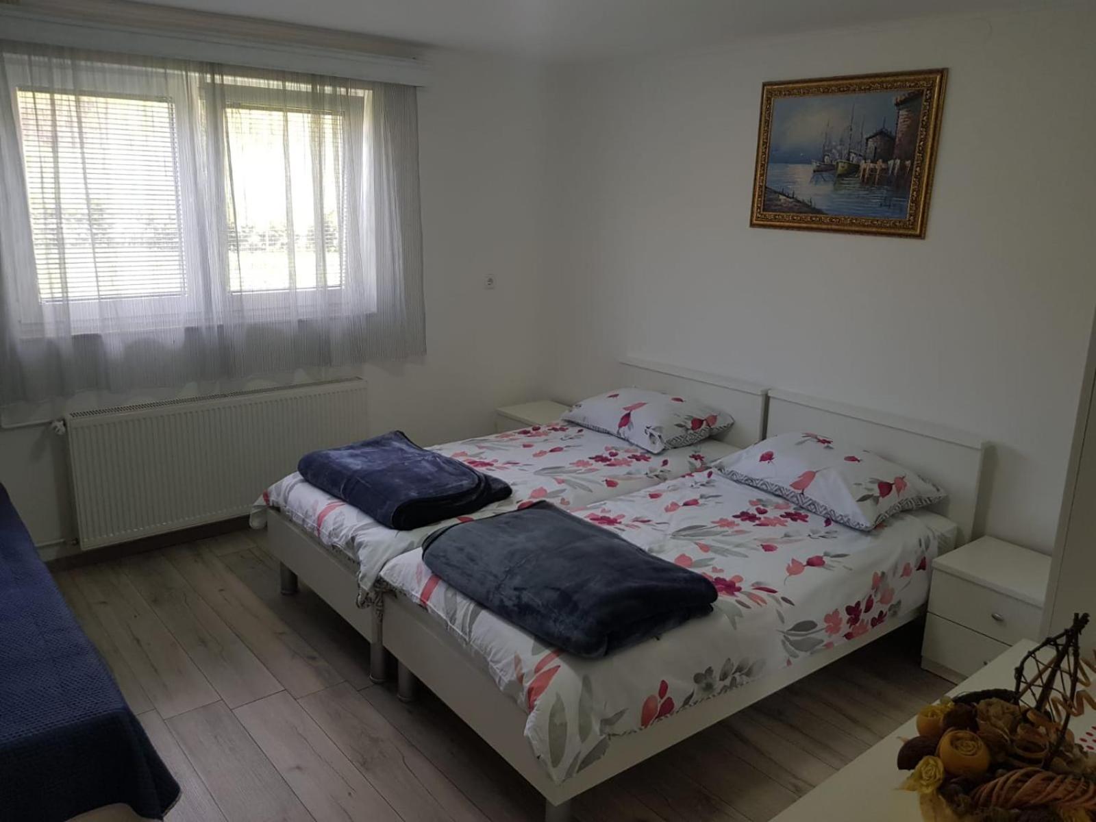 Rooms Ivan Otocsán Kültér fotó